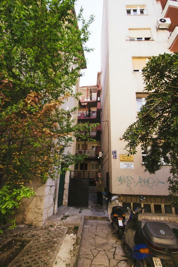 Apartment Ema Шибеник Экстерьер фото